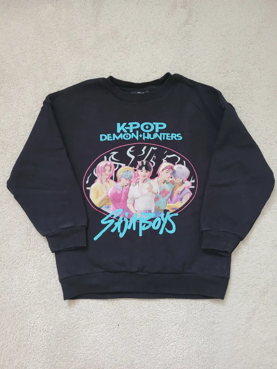 VGUC KPOP Unisex Demon Hunters Jumper Sweatshirt. Size 9 years