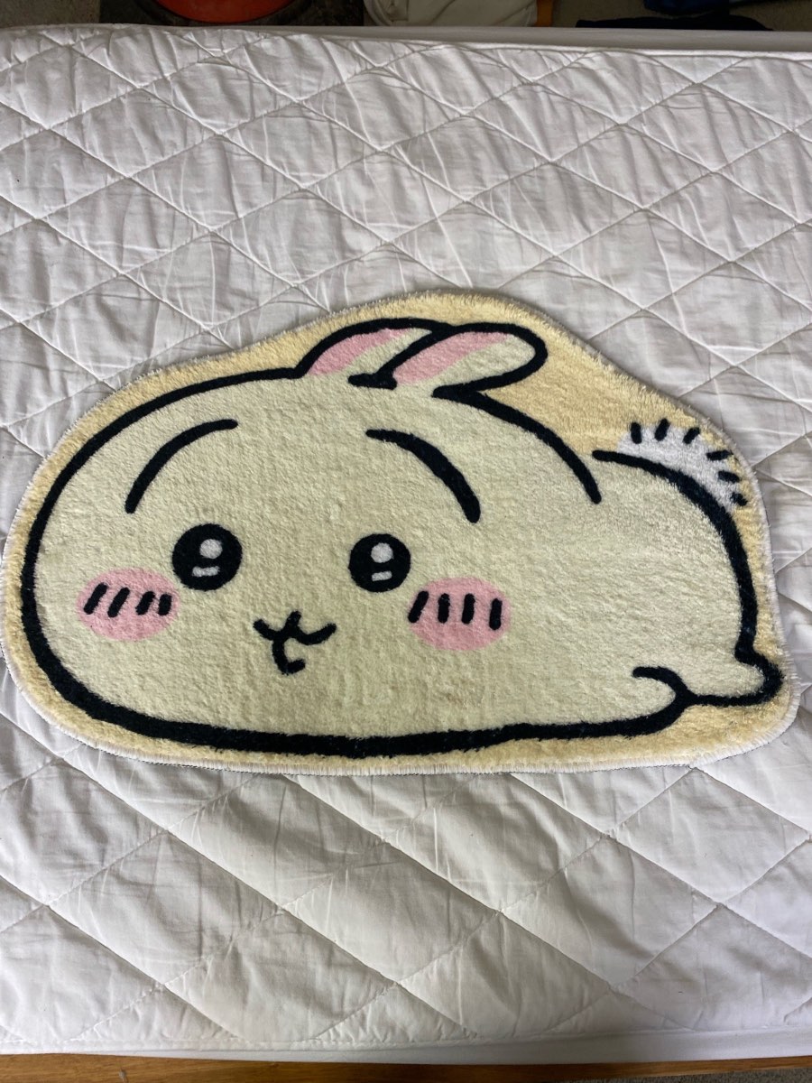 Chiikawa Usagi rug