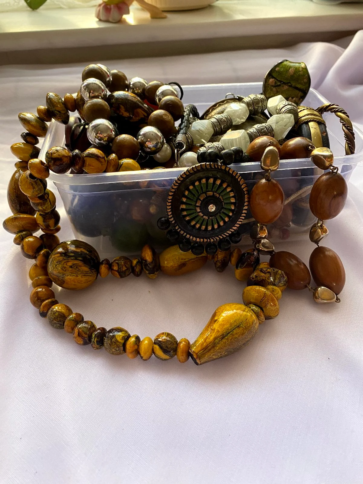 Preloved Earth Tone Natural Stone Fashion Jewelry Collection – Clean & Ready to Wear