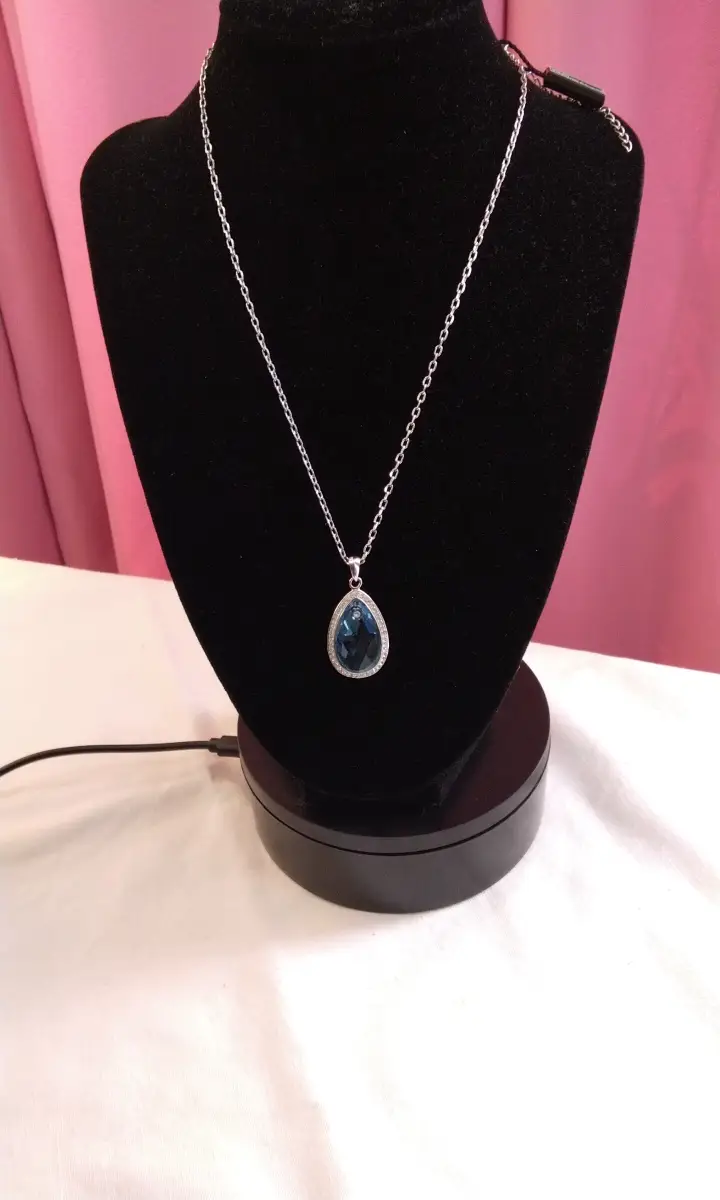 Blue stone Swarovski elements necklace
