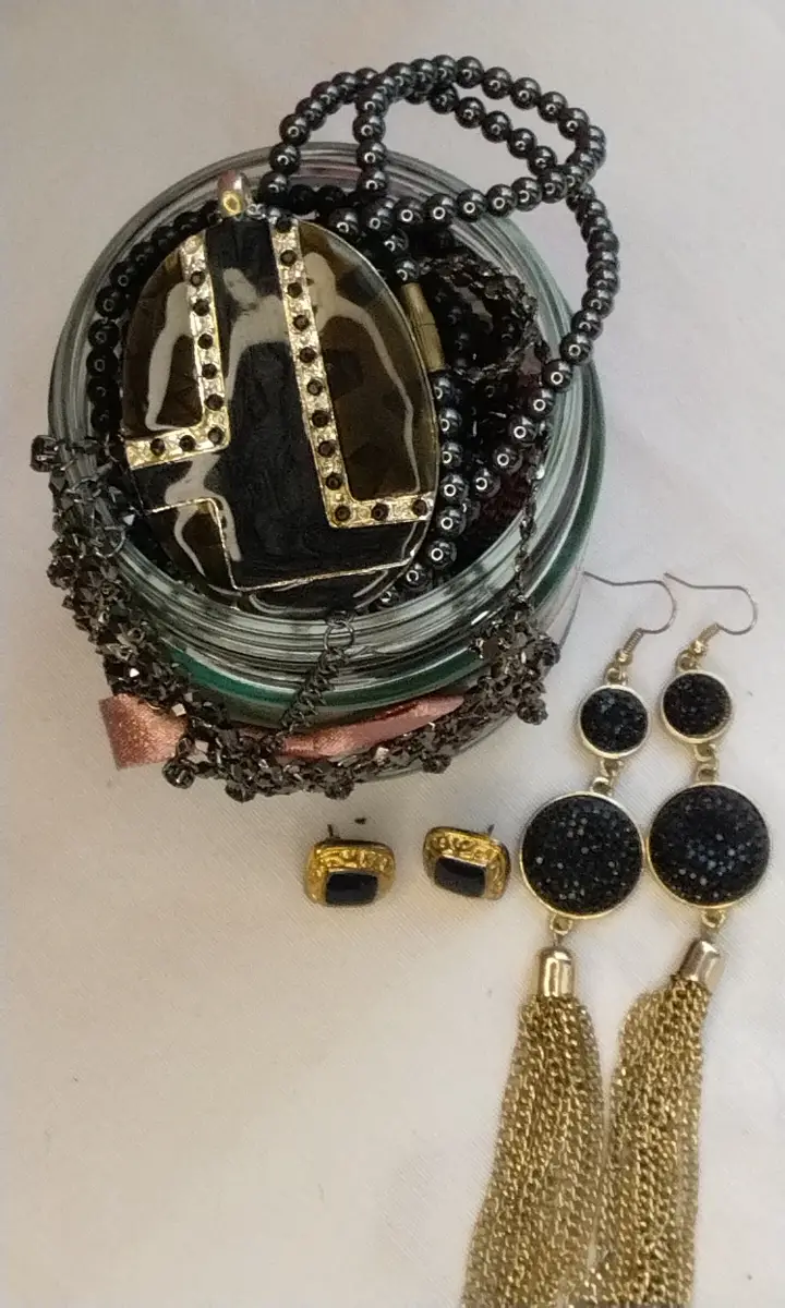 Preloved Black & Gold Jewellery Bundle
