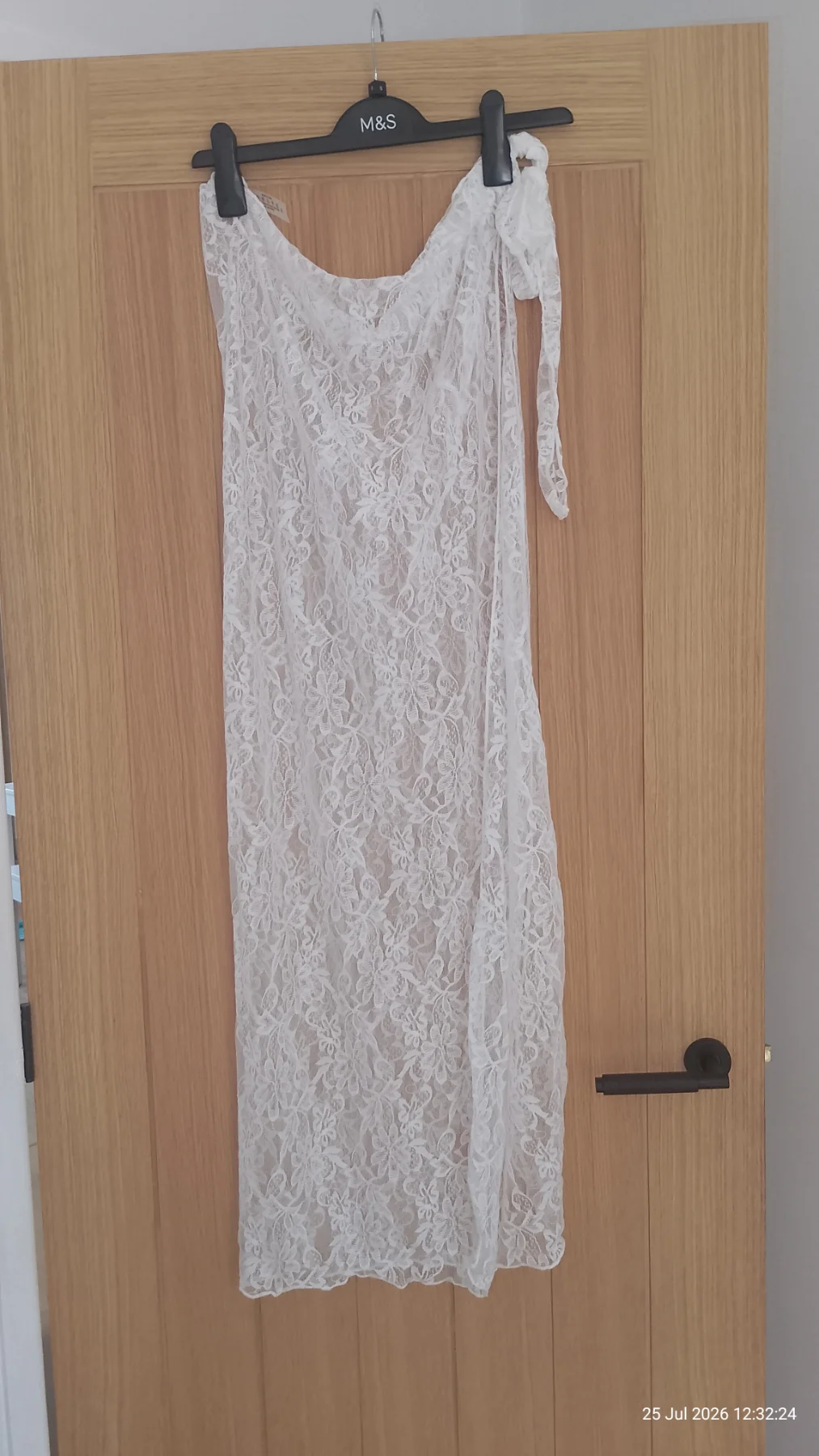 Womens white sarong
