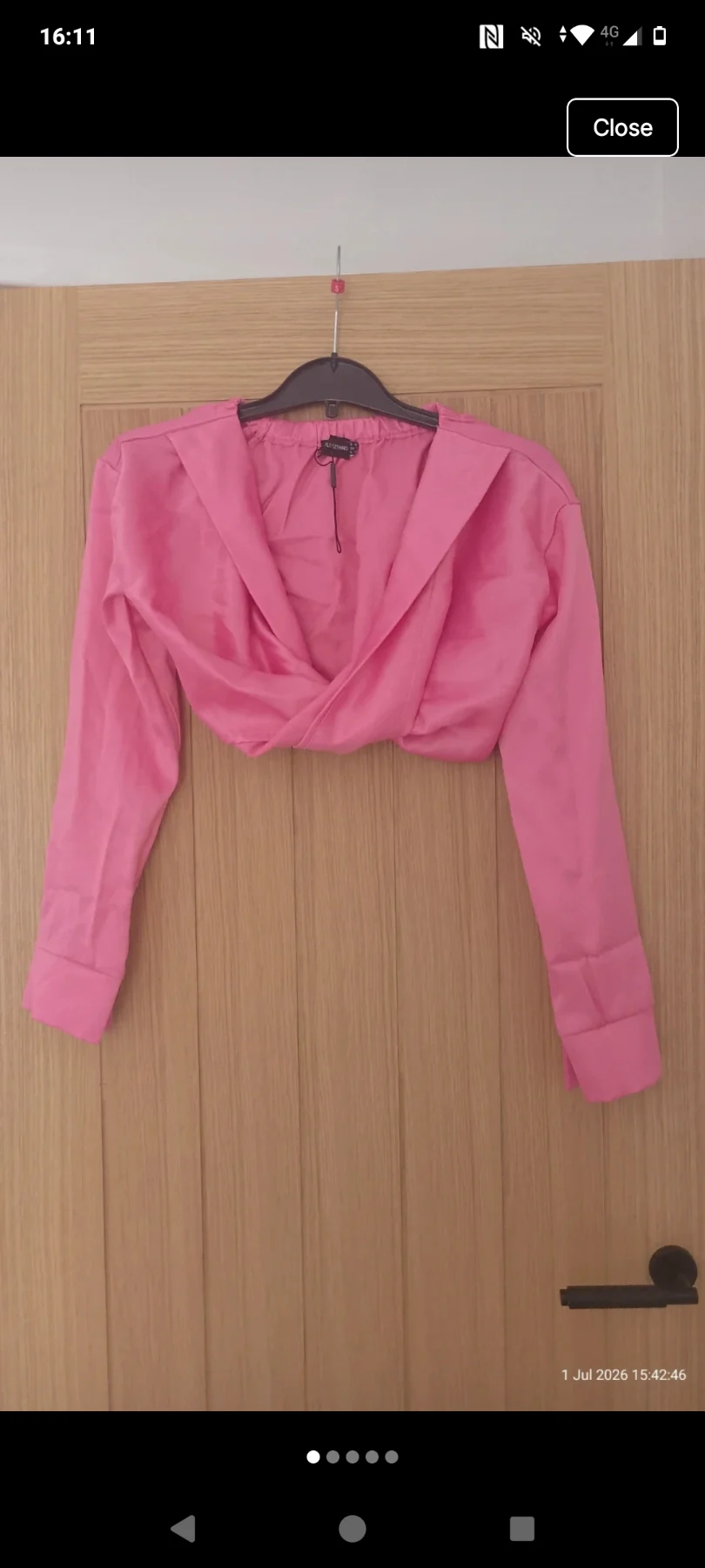 Womens pink prettylittlething size 10 crop top