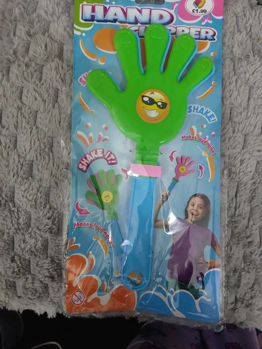 BJ TOYS Hand Clapper Clacker Shake It Clapping Brand New & Sealed