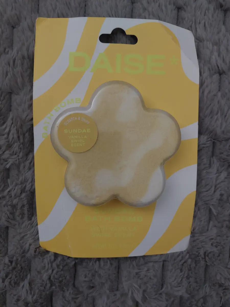 DAISE Fizzer Sundae Vanilla Swirl Scent Bath Bombs Surprise Inside New Sealed