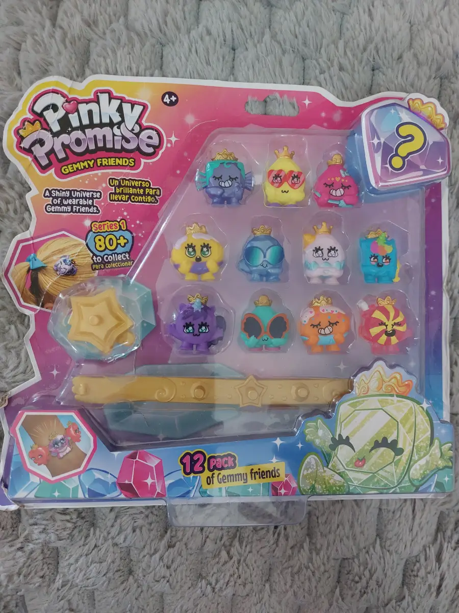 Gemmy Friends Pinky Promise Age 4+  11 Gemmies 1 Royal Heart 1 Clip 1 Bracelet