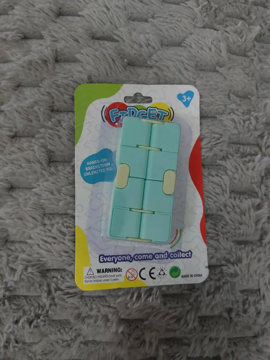 Super Star Fidget Toy Green & Yellow Fidget Toy for Kids Adults Brand New Sealed