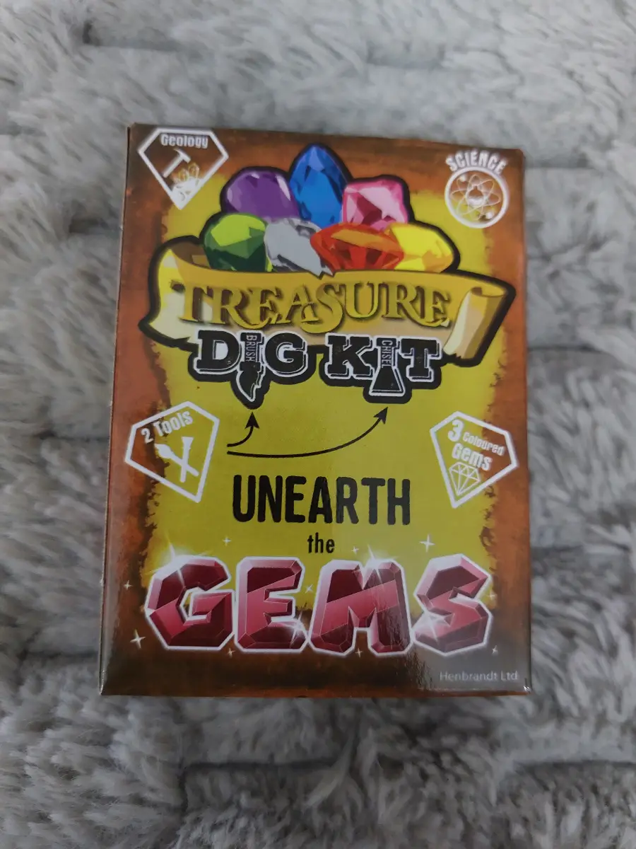 Treasure Dig Kit 7 to Collect Unearth The Gem 3 In Each Box Brand New Sealed