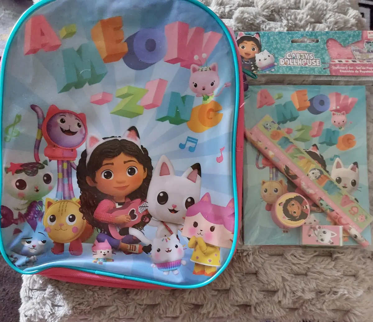 Netflix Gabby's Dollshouse Backpack & Stationery Set for Kids Brand New