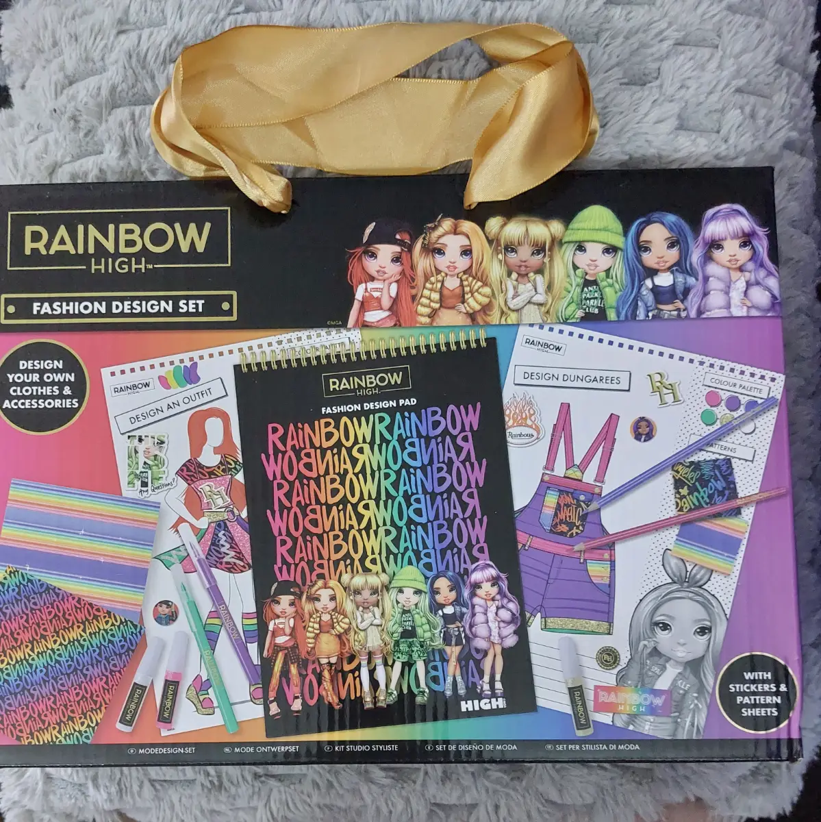 Rainbow High Fashion Design Set Doll Clothes Accessories Brand New Sealed In Box