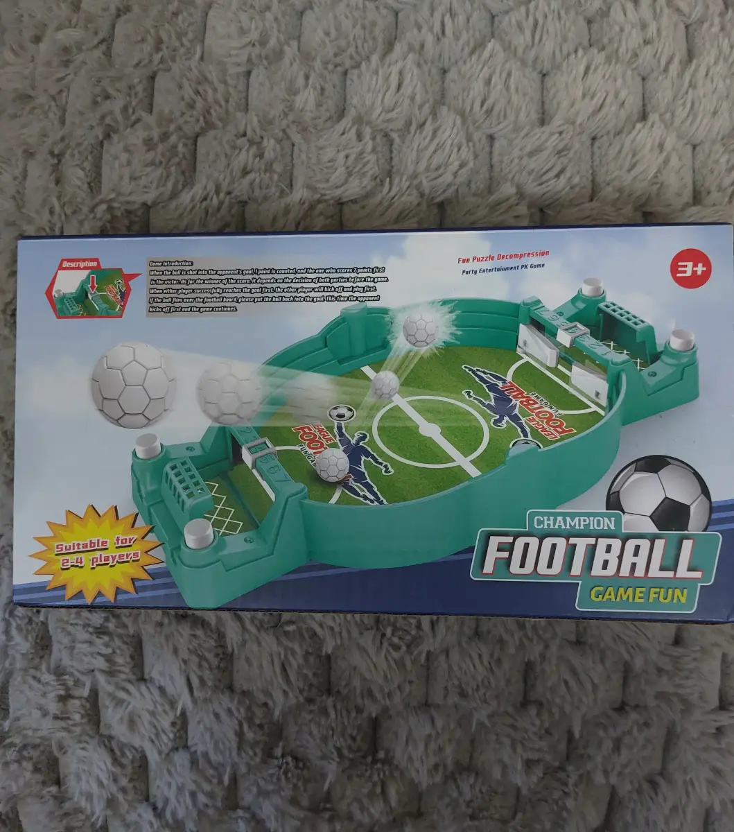 Win Li Long Champion Football Game Fun 2-4 Players Age 3+ New Boxed