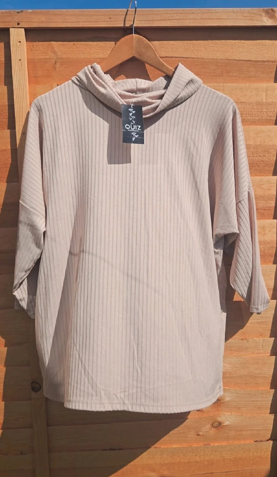 QUIZ Stone Ribbed Hooded Split-Back Top – Size UK 18 | BNWT