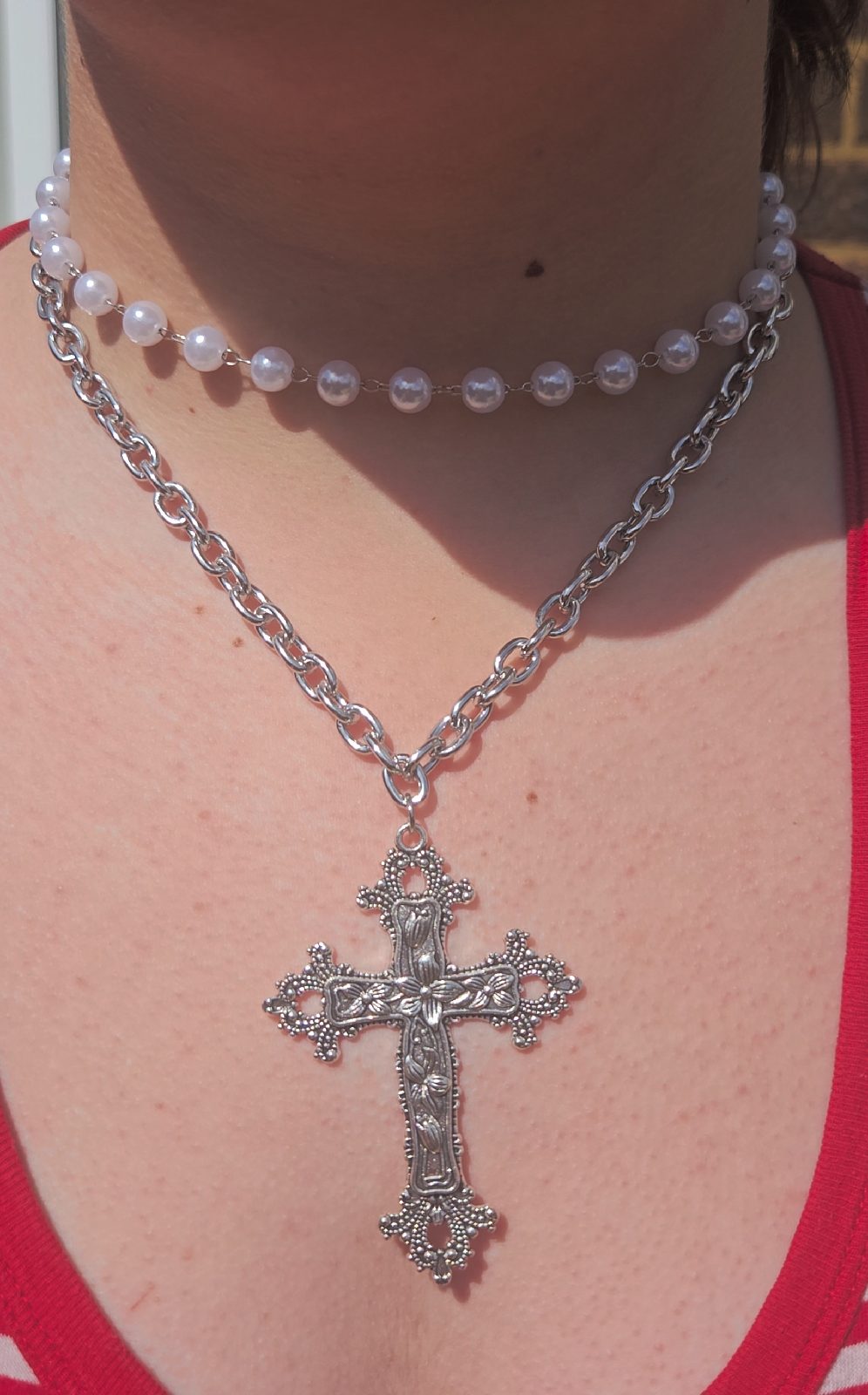 Y2K Gothic Pearl & Cross Layered Necklace – Silver Tone