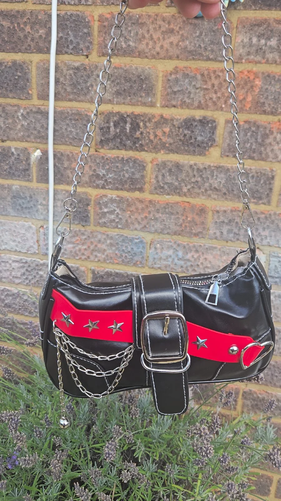 Y2K Grunge Black & Red Shoulder Bag – Stars, Chains & Heart Detail