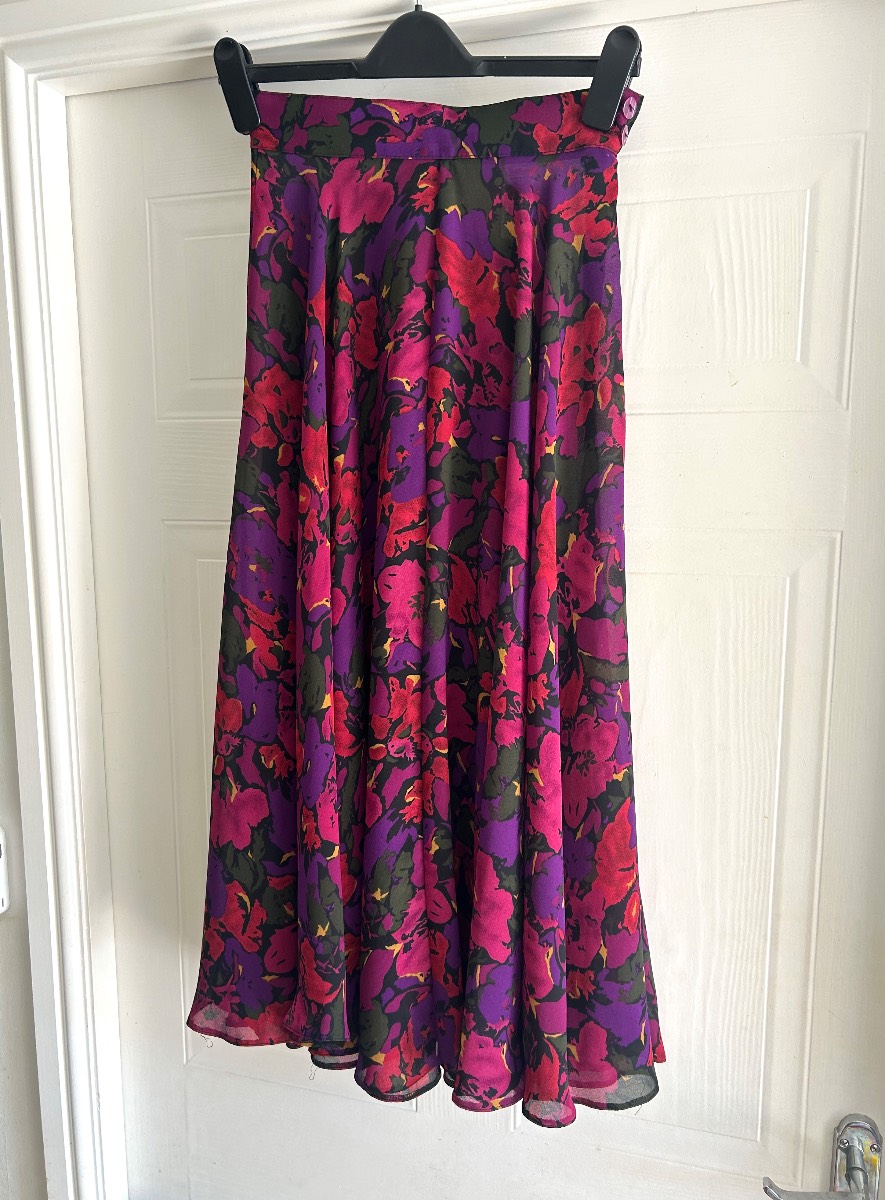 Vintage St Michael Floral purple pink Midi Skirt UK Women’s | Cottagecore granny chic| size 8-10