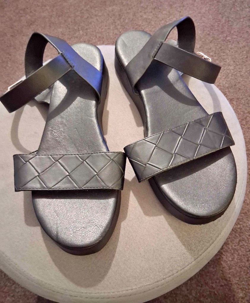women’s sandals