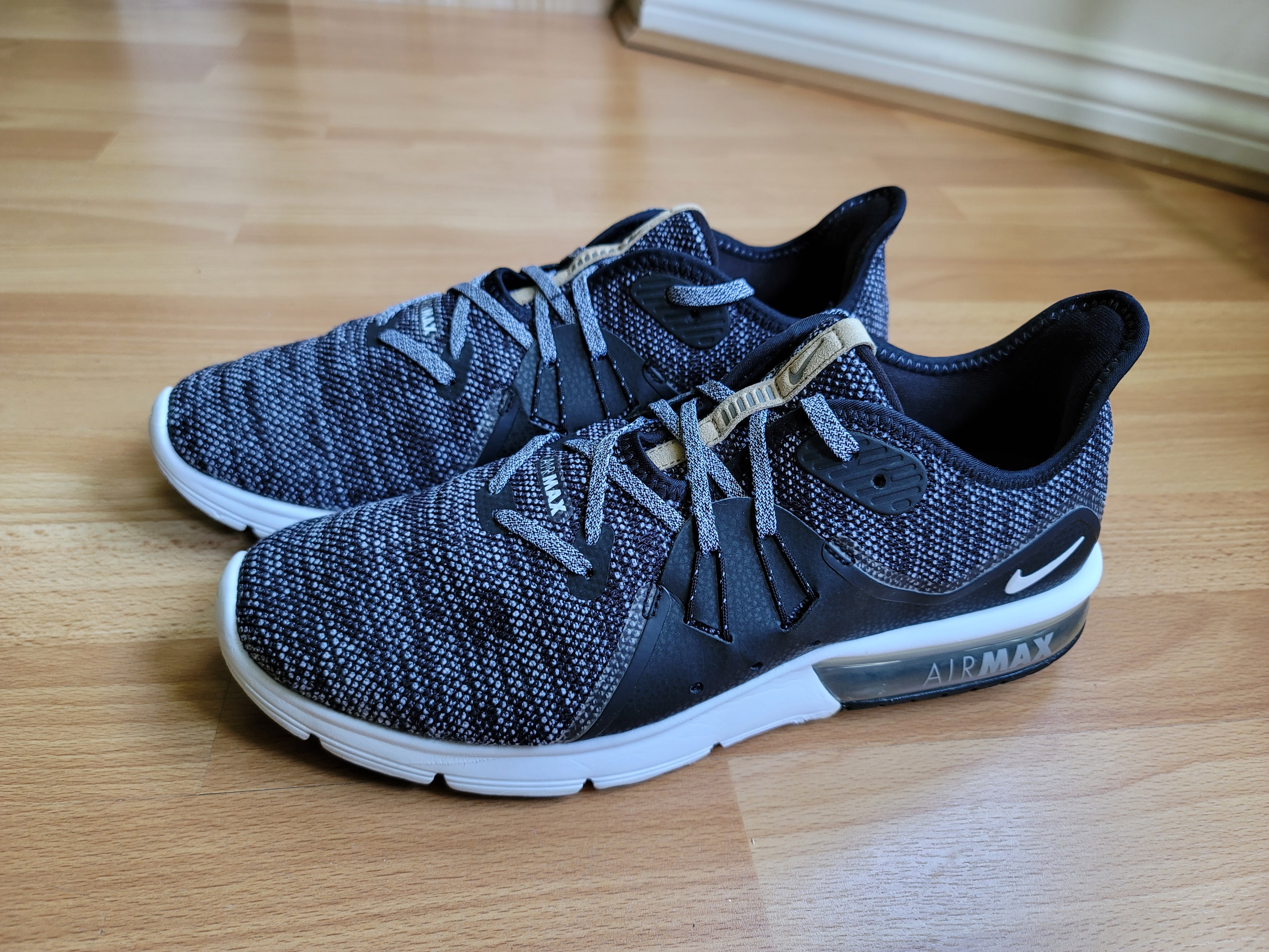 Nike Air Max Sequent 3 Grey/Black Trainers • UK 9 / EU 44