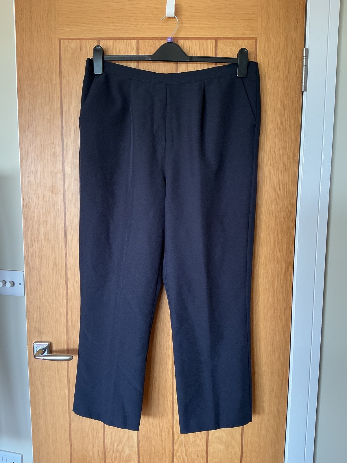 Pair Of Navy Blue Straight Leg Trousers From Bonmarche Size 16 VGC