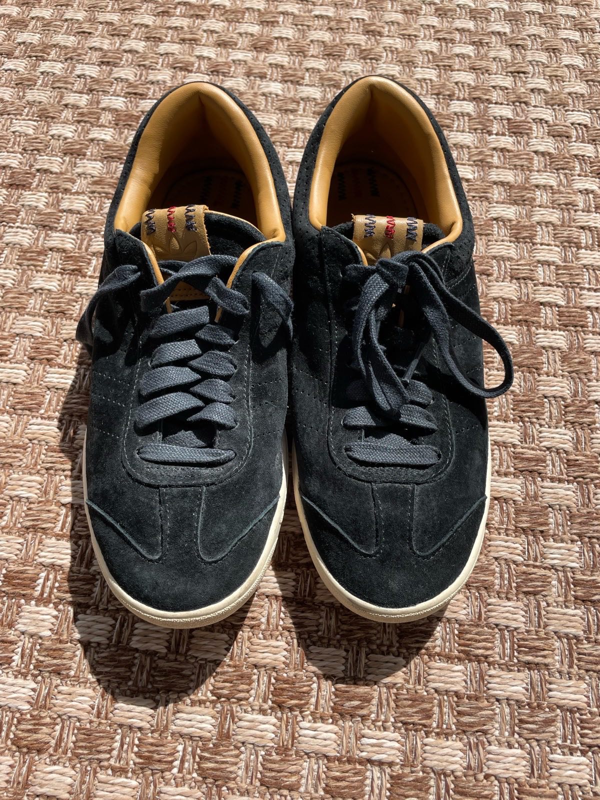 Pair Of Men’s Black Suede Adidas Trainers Size 7 Excellent Condition