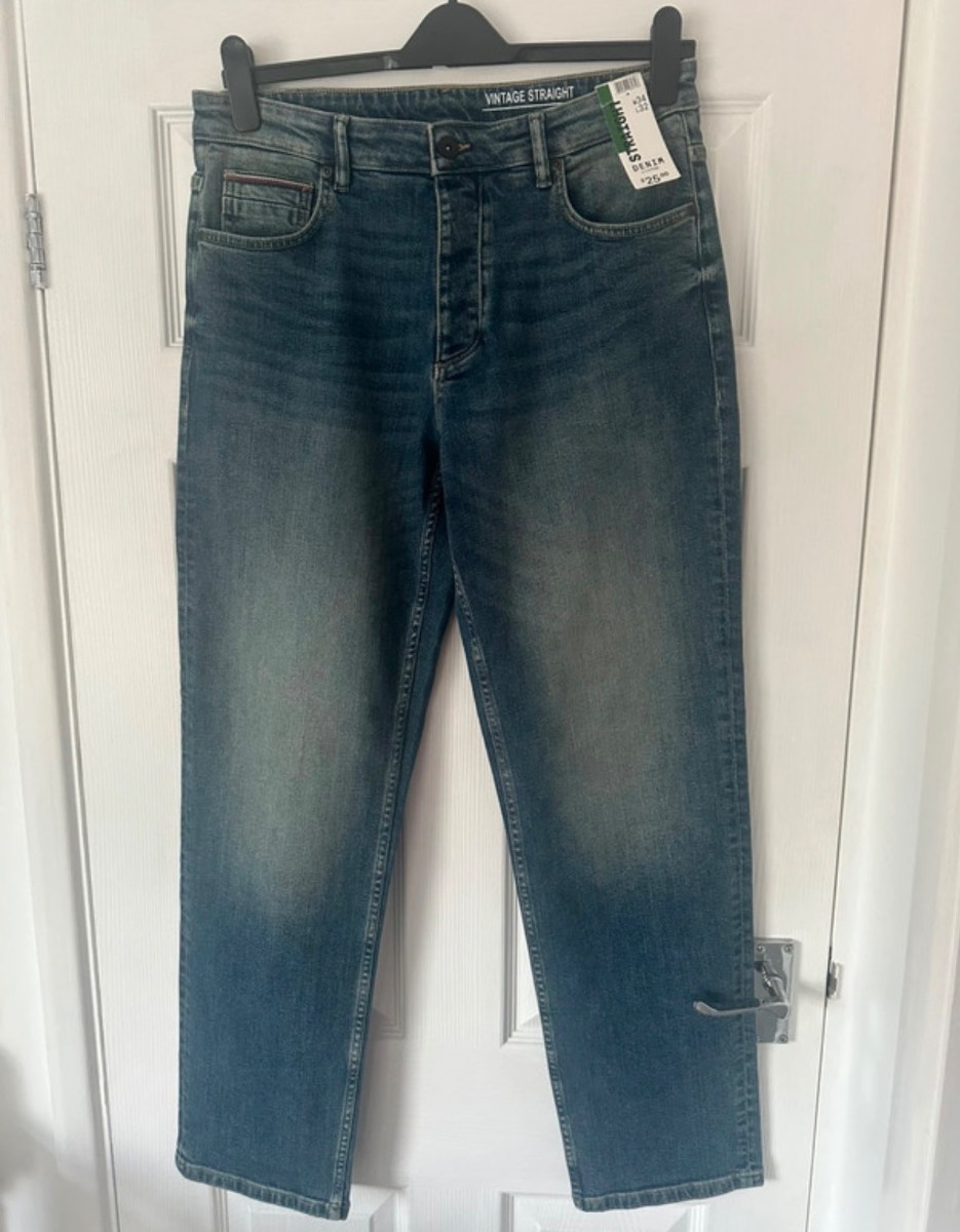 George Jeans - 34W - 32L