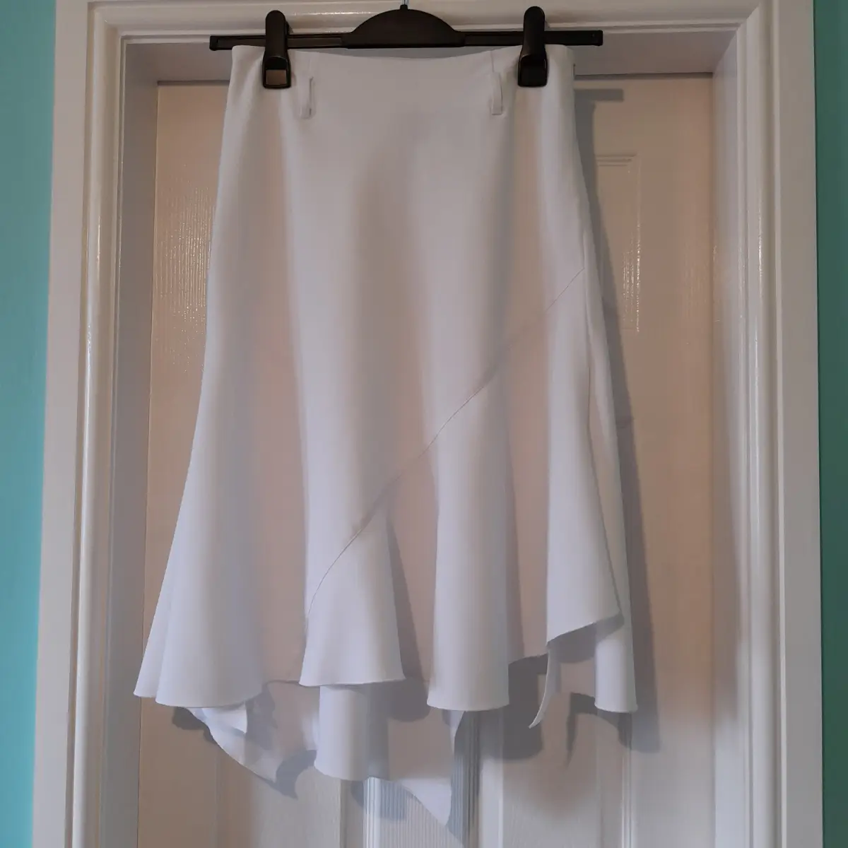 La Redoute lovely white hanky hem skirt, A-line, Size UK 12, length 31" width 15" VGC