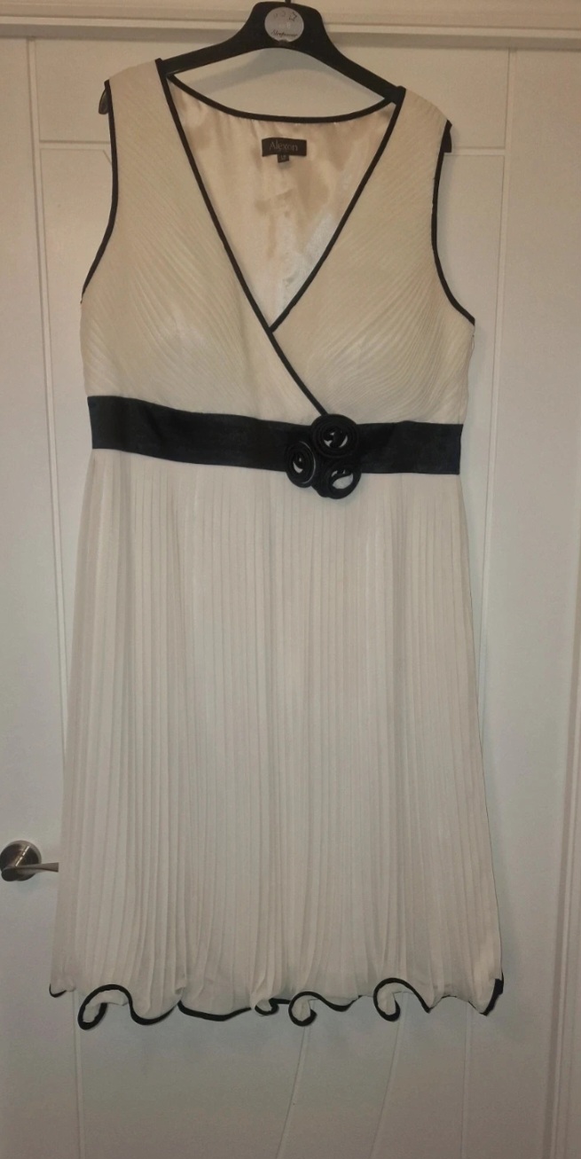 Special Occasion Midi Dress wedding size 16
