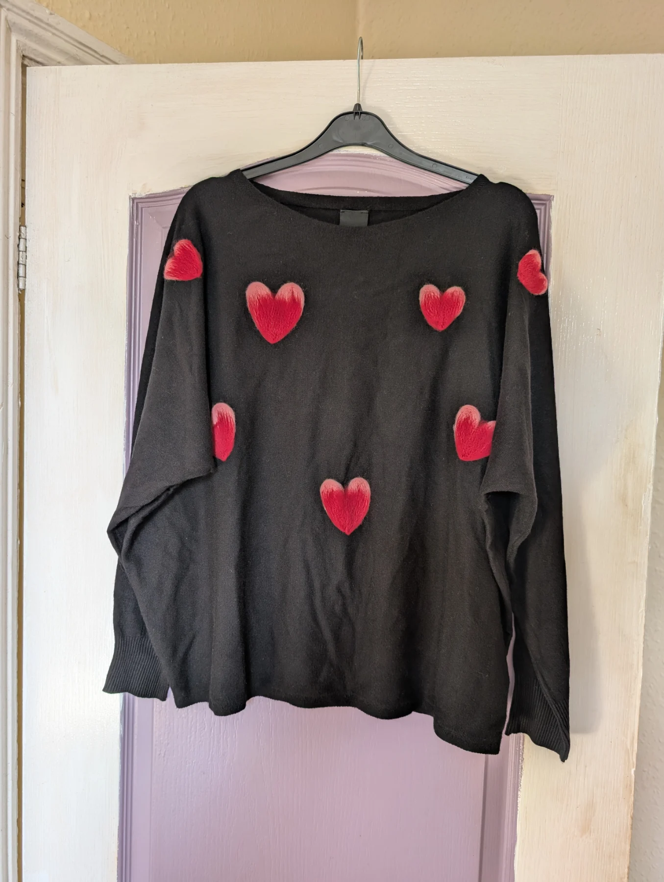 Aaeda Black Heart Knit Jumper Size 16/18 NWT