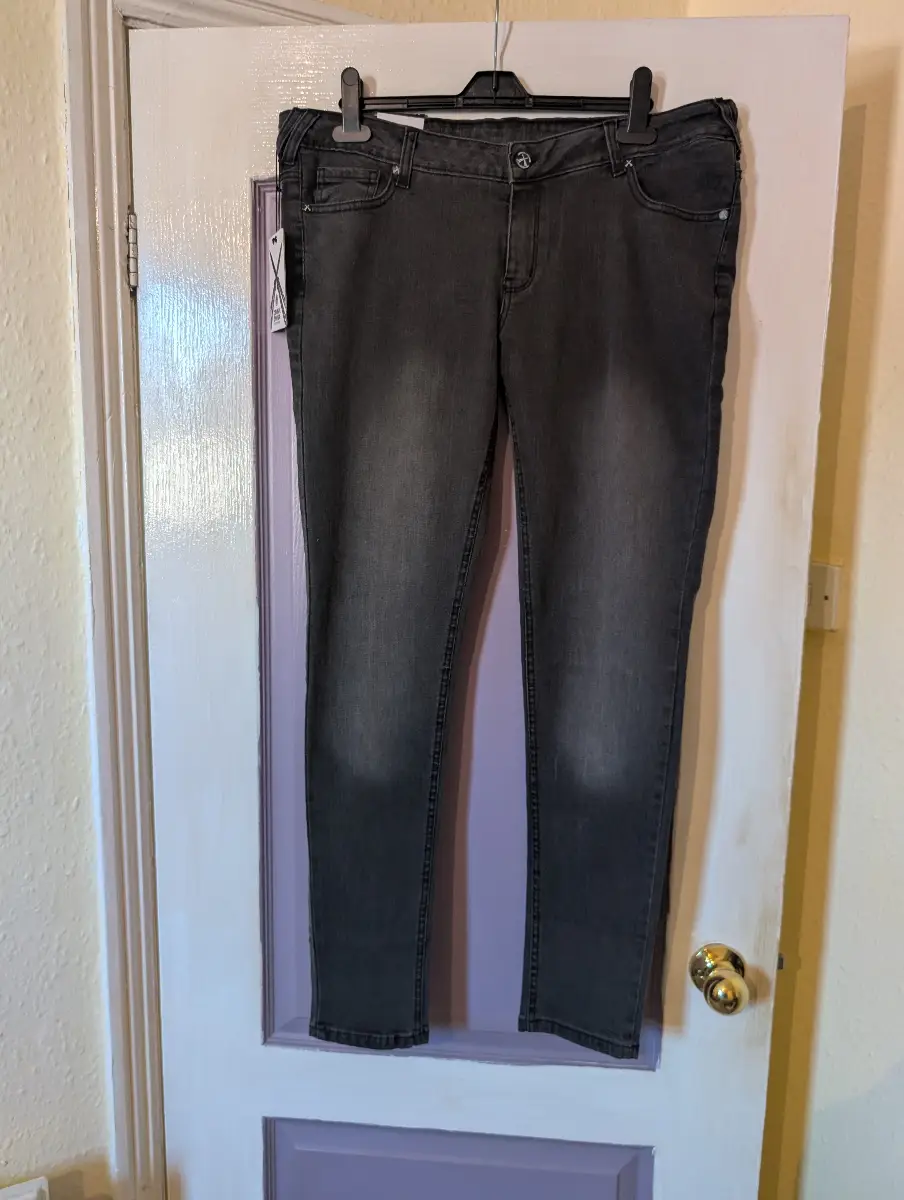 Criminal Damage mens snow wash skinny jeans size 36w R