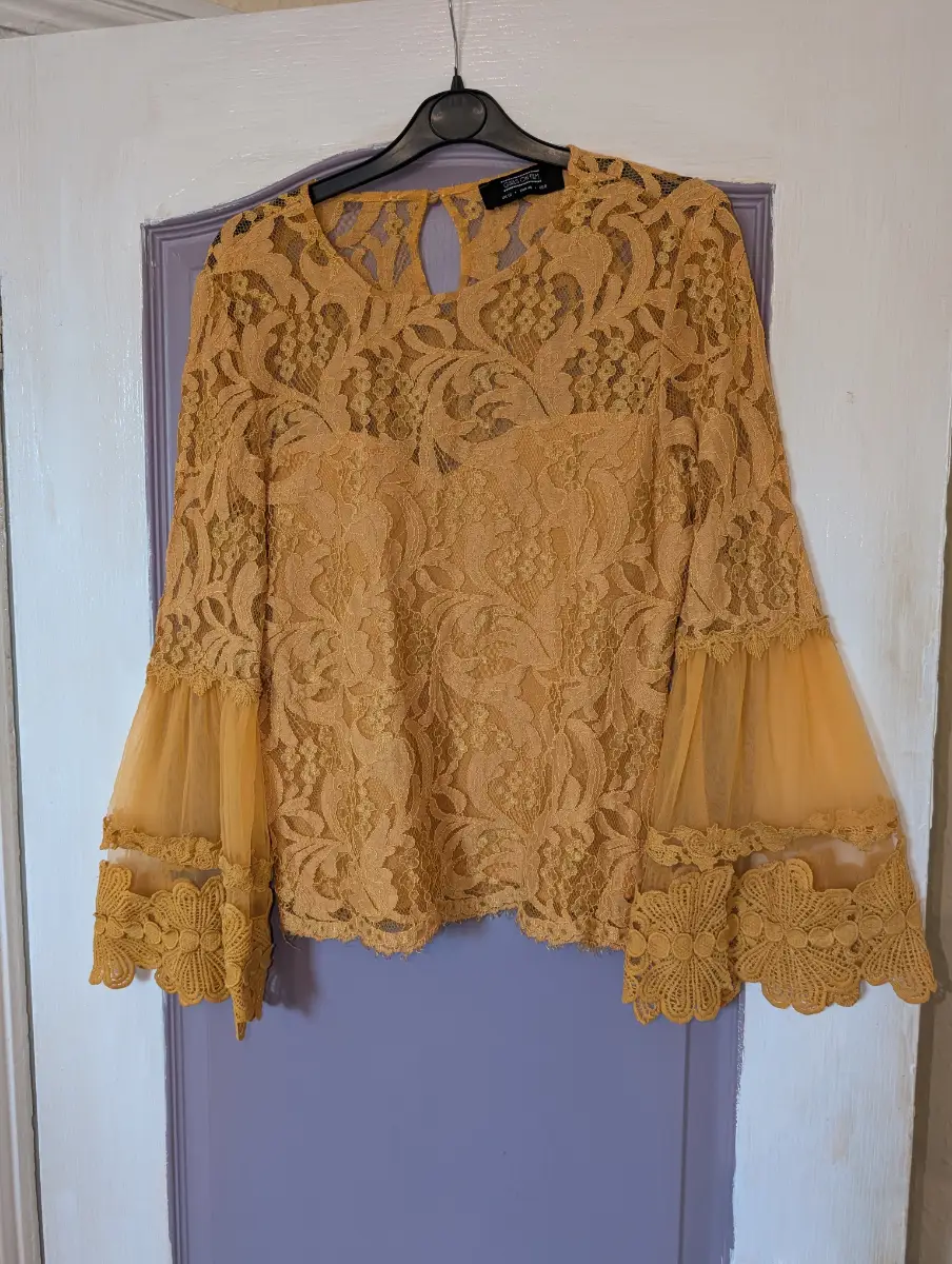 Girls On Film Mustard Gold Lace Bell Sleeve Top (UK 12)| boho| 70s inspired| festival