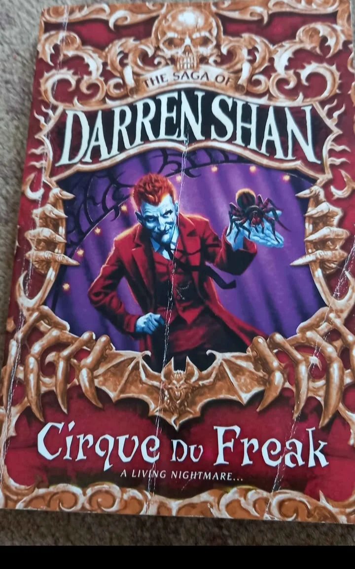 Cirque Du Freak book set