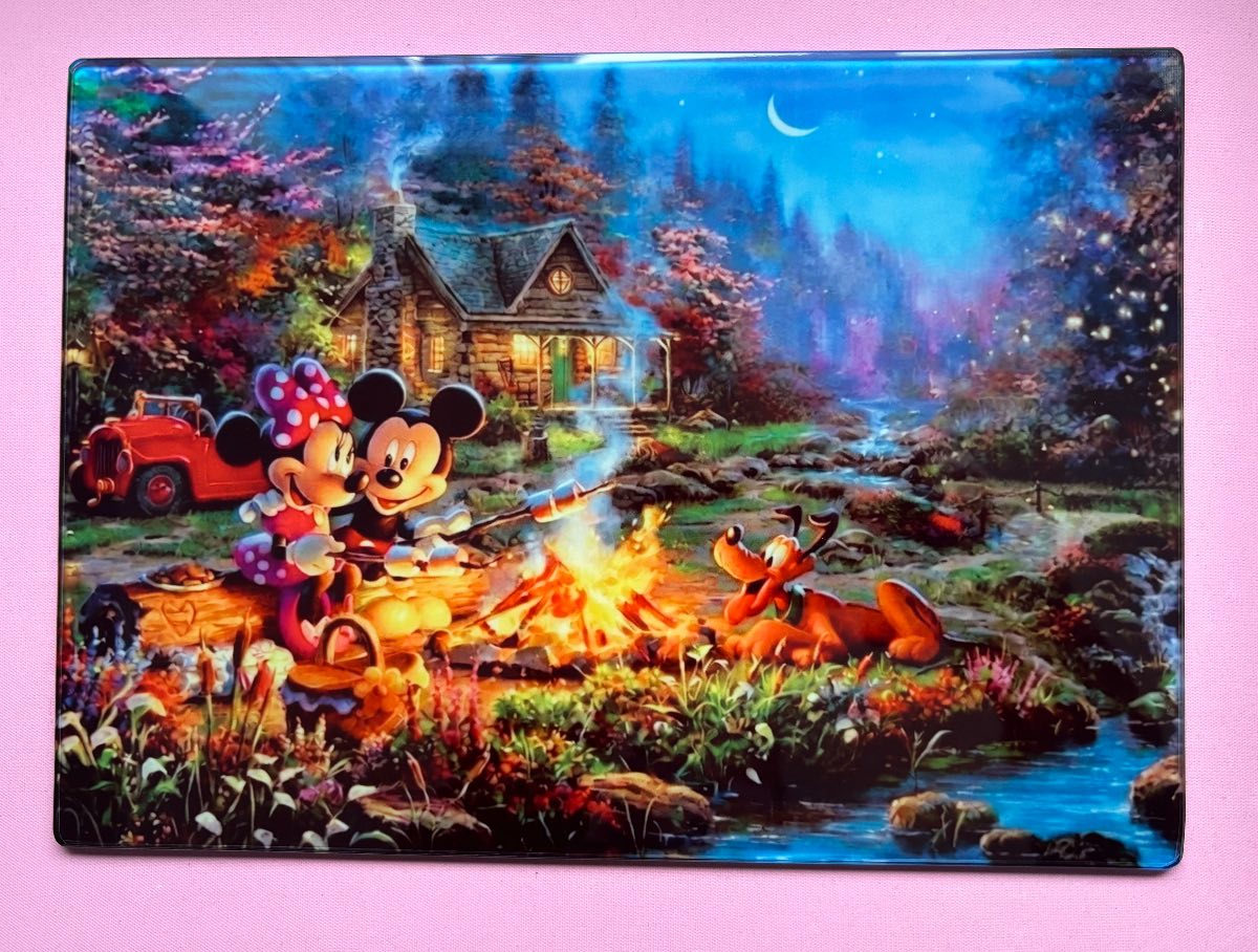 Disney Inspires chopping board - Mickey & Minnie camping