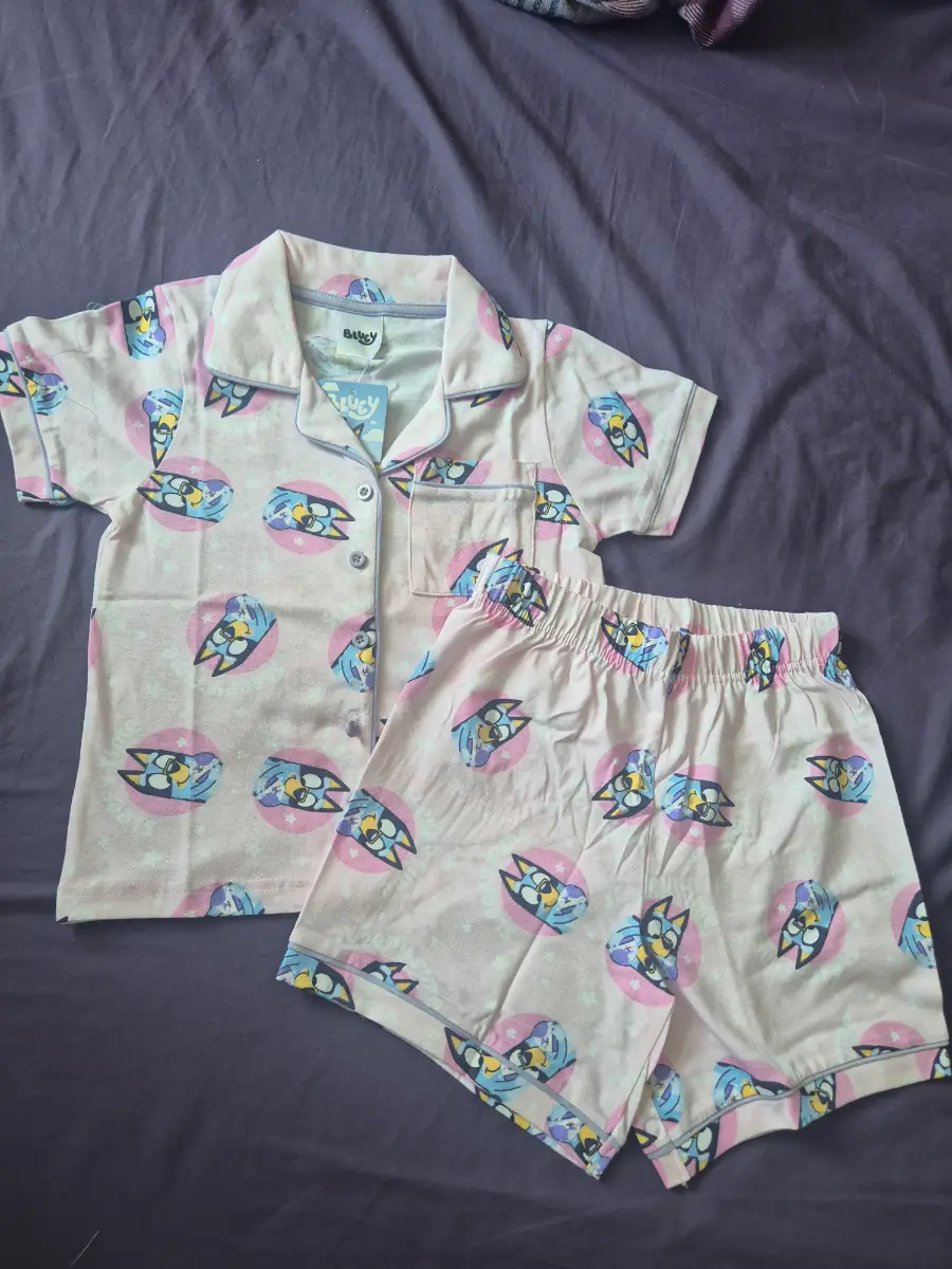 Girls Bluey Pyjamas ( Brand new )