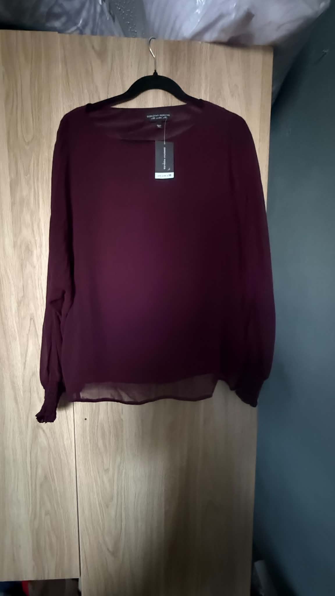 BNWT Dorothy Perkins Burgundy Chiffon Long Sleeve Blouse - Size UK 16