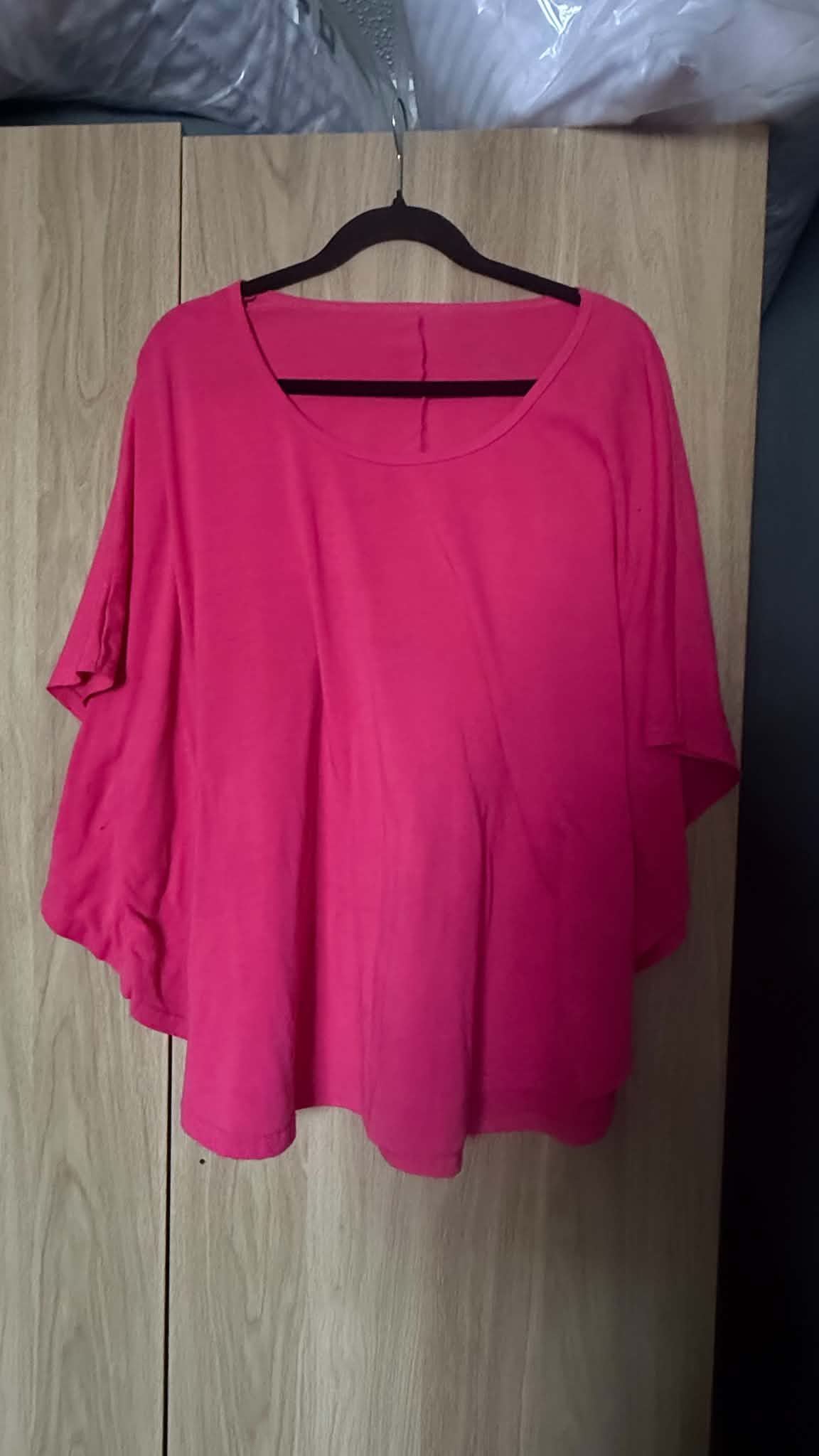 Women’s Bright Hot Pink Oversized Batwing / Kimono Sleeve Top