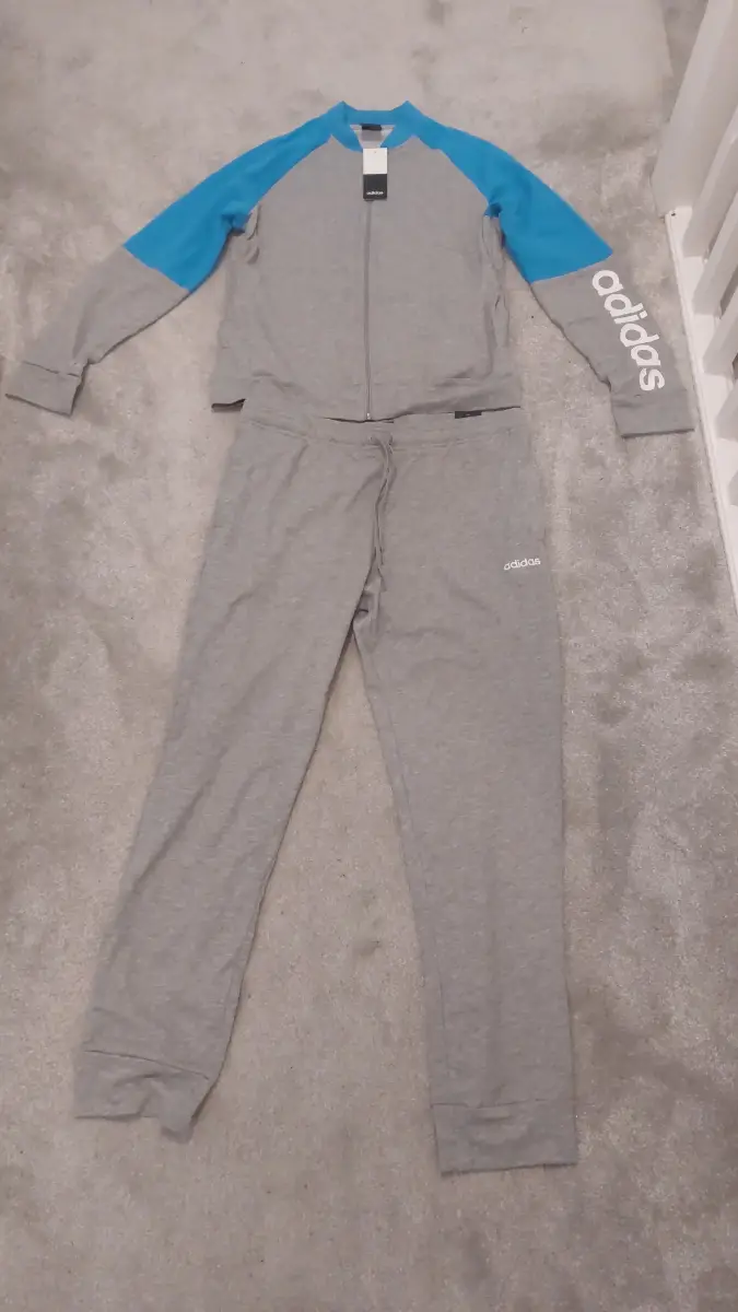 Adidas womens large size 2 piece set. Brand new with tag