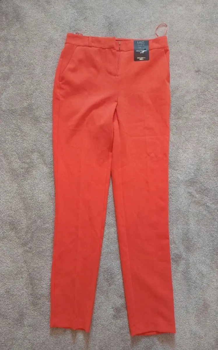 M&S women size 8 long trouser. Brand new with tag