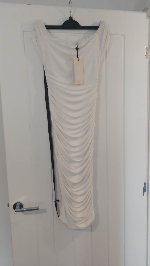 Club London size 6 womens dress. Brand new with tag