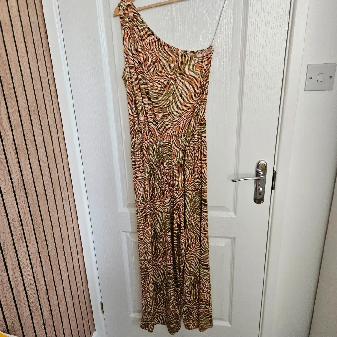 TU swirl pattern one shoulder jumpsuit BNWT size 10 summer holiday