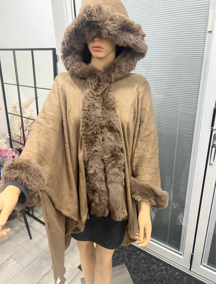 Women's stunning cape / poncho one size