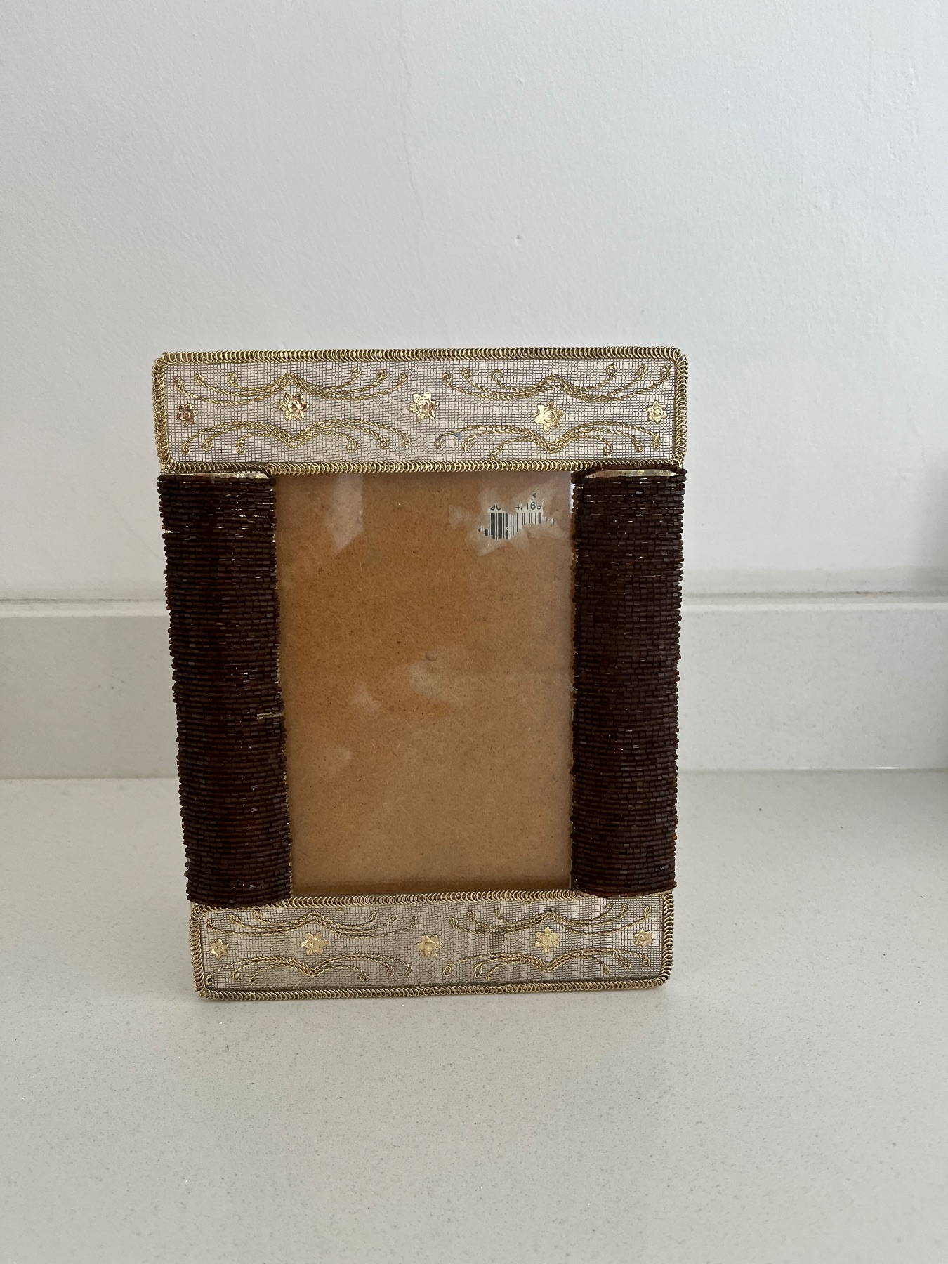 Pretty good brown photo picture frame 6x4 picture vintage look