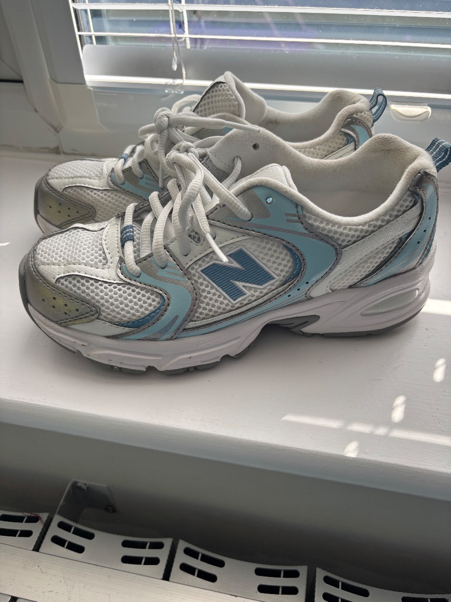 New Balance junior trainers