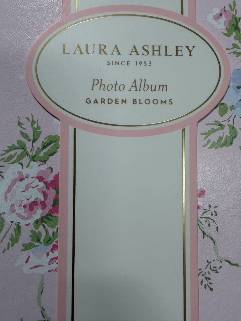 Laura Ashley - Garden Blossom Pink floral photo album