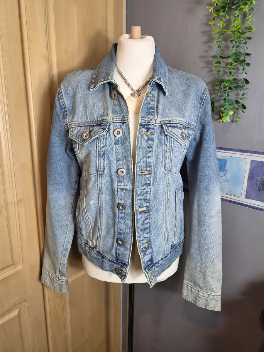 Vintage River Island Distressed Blue Denim Jacket Size Small 8/10