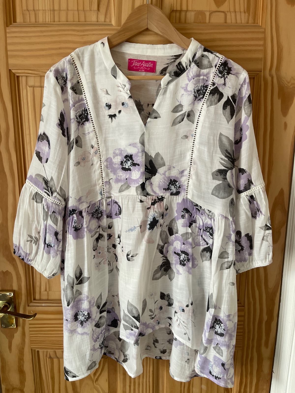 Jane Austin, 3 quarter sleeves, purple flower pattern