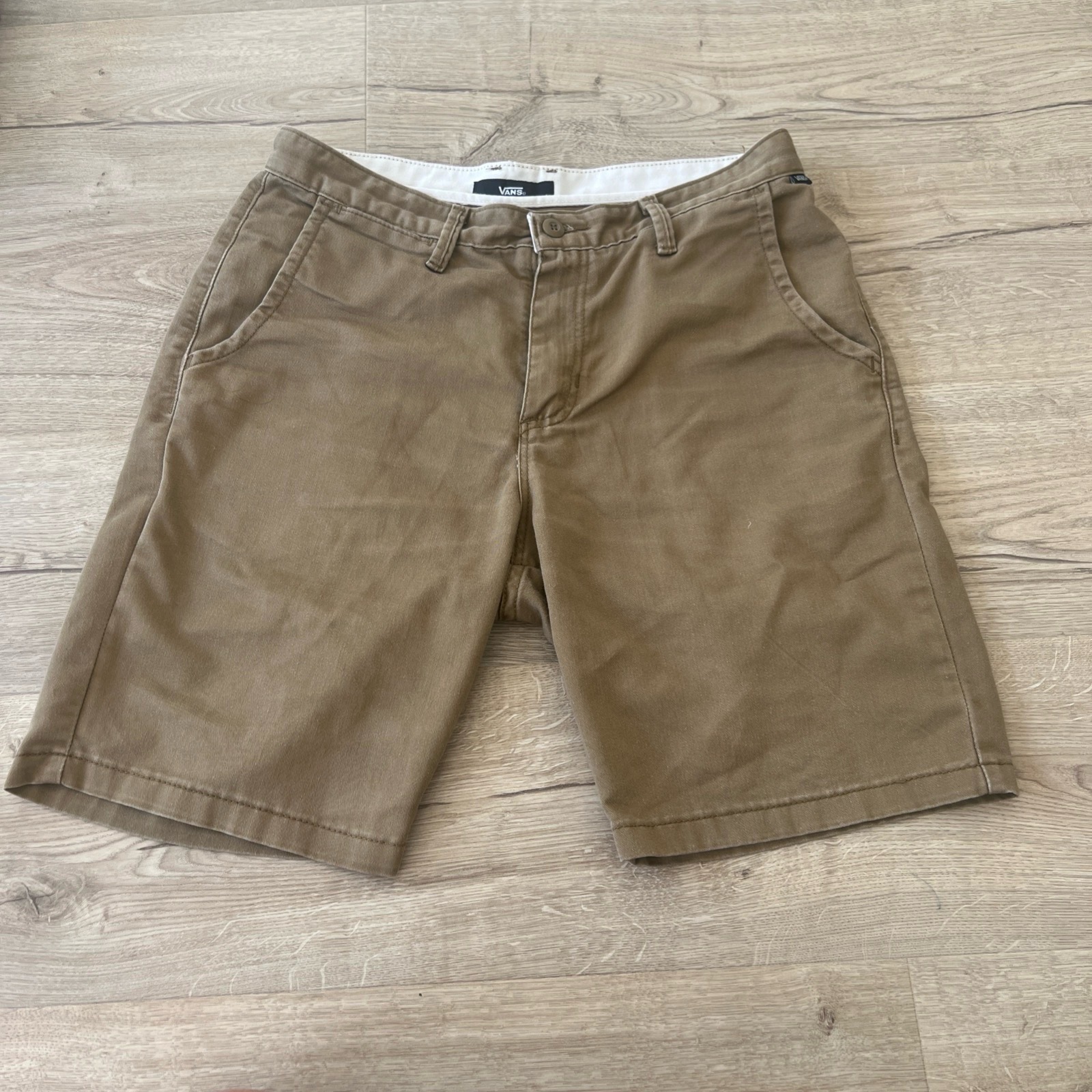 VANS Mens Chino Shorts Waist 33” Large Beige Cotton Excellent condition