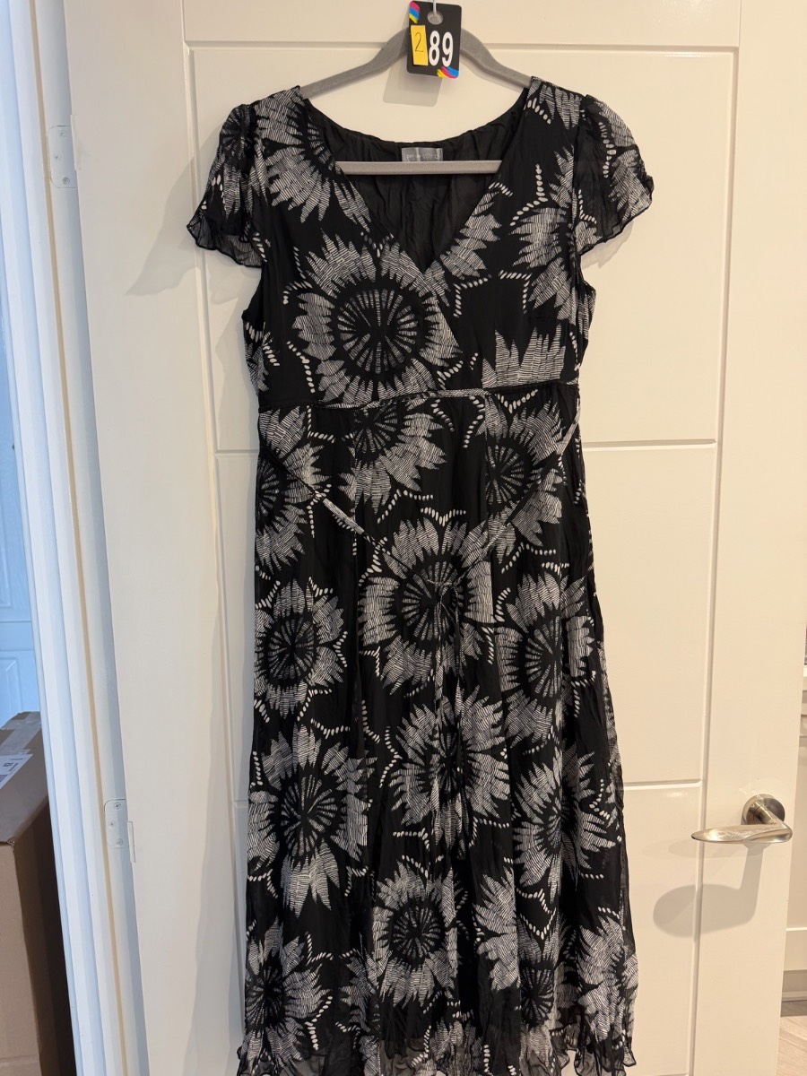 Per Una Black and Grey short sleeve dress mid daxi length size 12 - Preloved