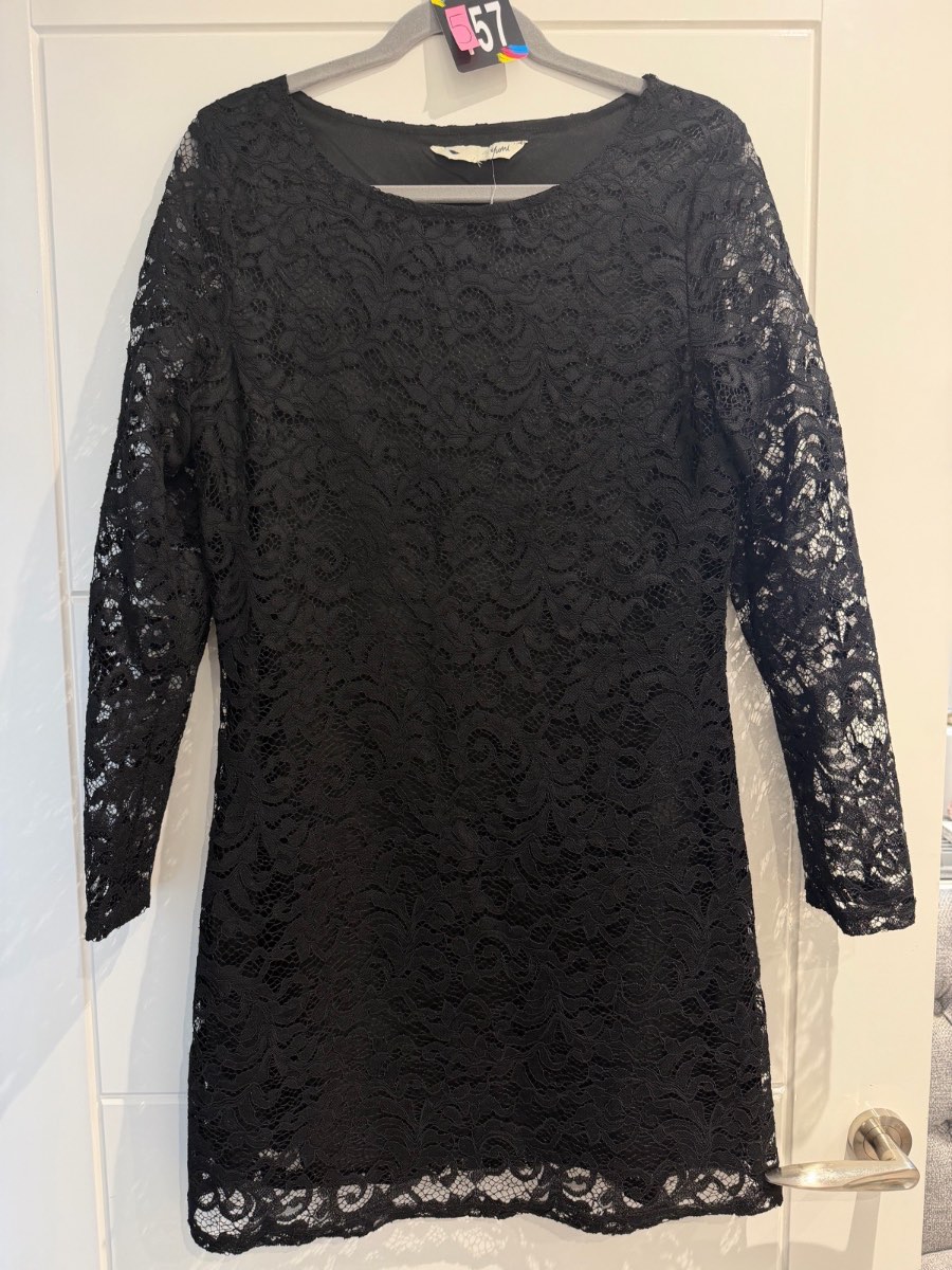 Yumi shift dress lace effect overlay black size approx 10-12 - Preloved 557/2026