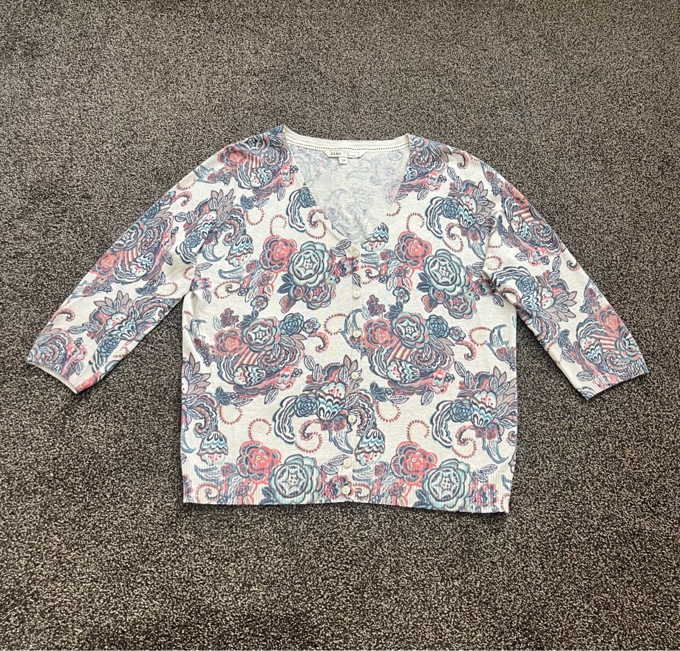 Fat Face size 14 floral 100% cotton cardigan in very good condition.
