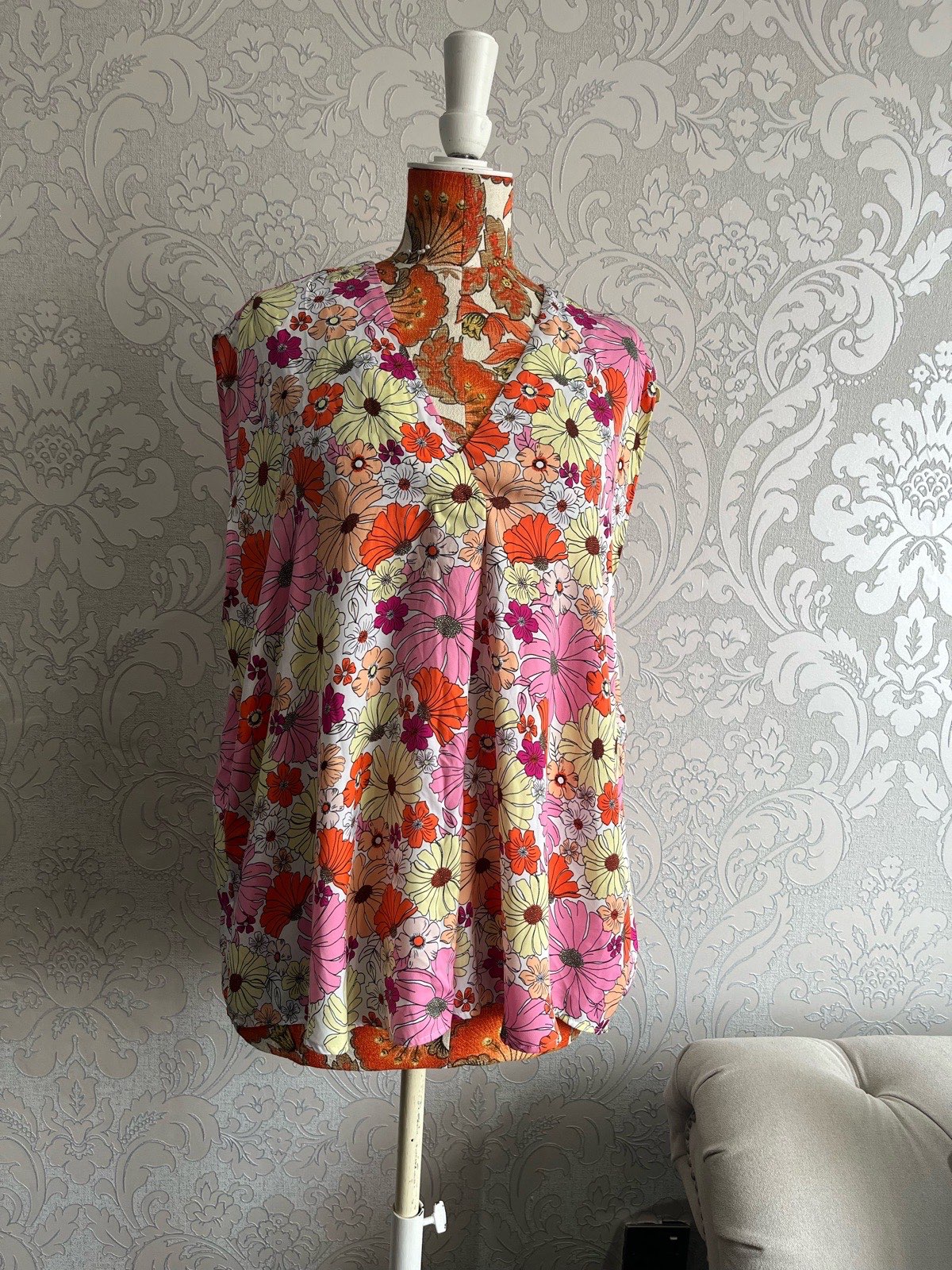 M&S sleeveless floral pink summer top size 24 V good condition