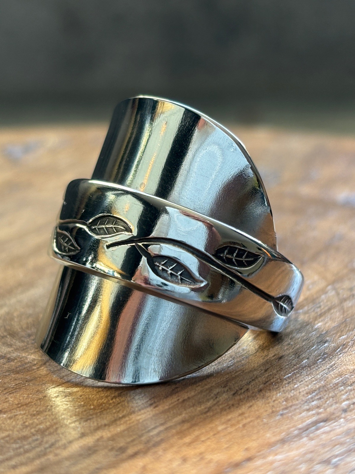 Stainless steel retro leaf spoon wrap ring